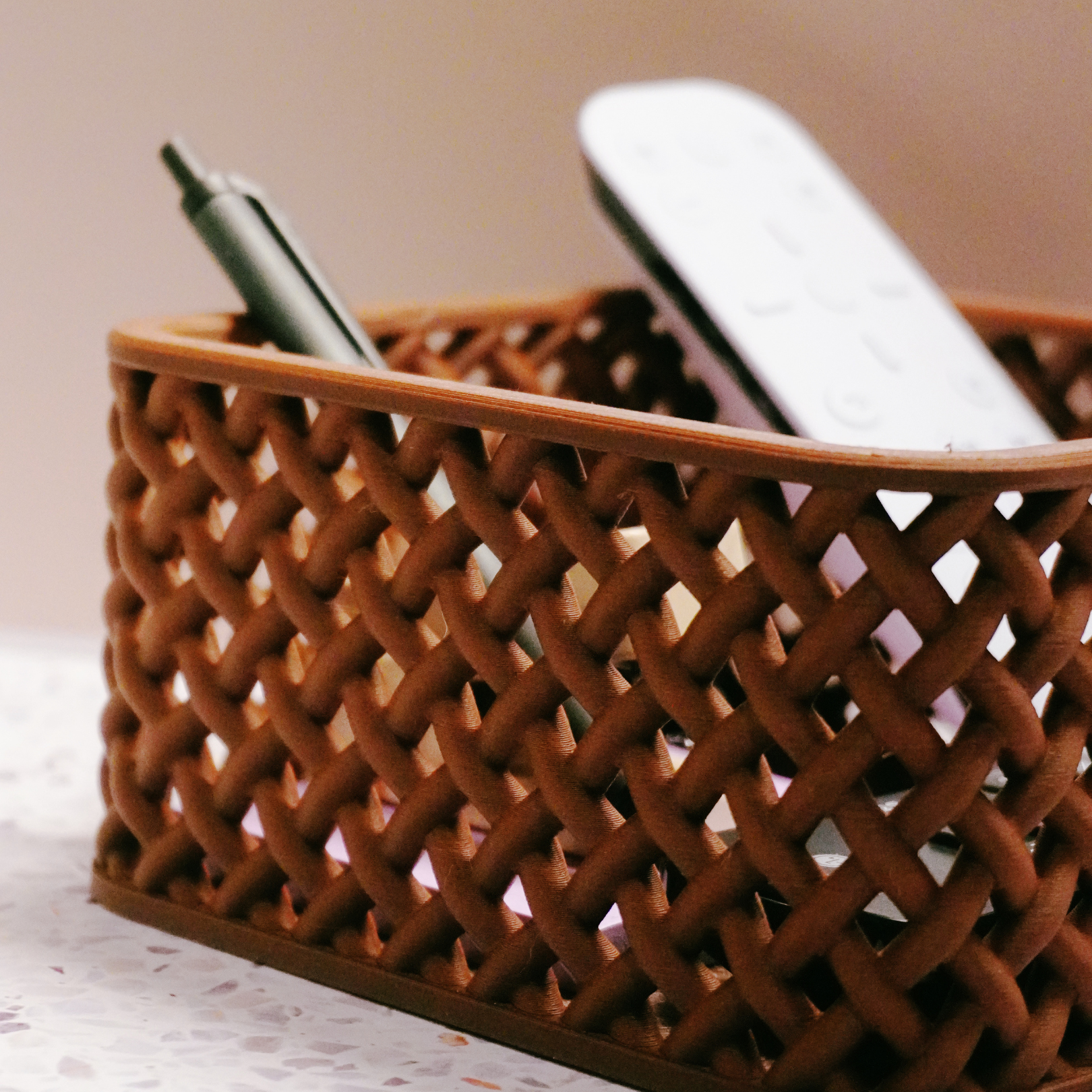 Wicker Entryway Tray — Woven Rattan-Style Catchall for Keys, Remotes, Wallet & Coins
