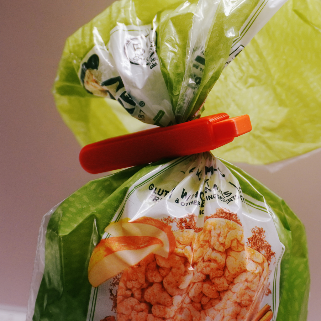 Press-to-Seal Bag Clip — Reusable Food Bag Clip for Bread, Chips, Coffee & Pantry Storage